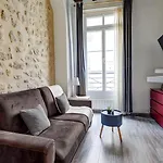 Bnbnook - Modern Studio - Mezzanine - Le Marais