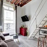 Bnbnook - Modern Studio - Mezzanine - Le Marais