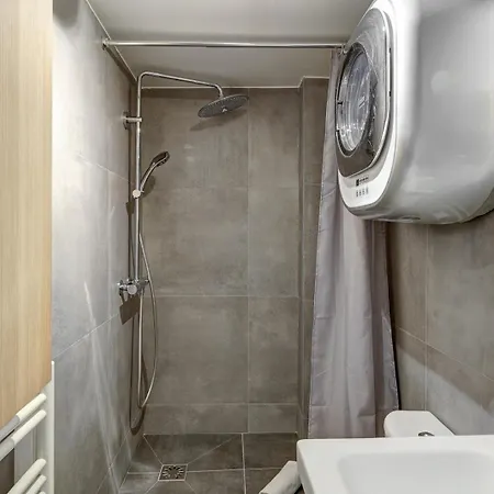 Bnbnook - Modern - Mezzanine - Le Marais